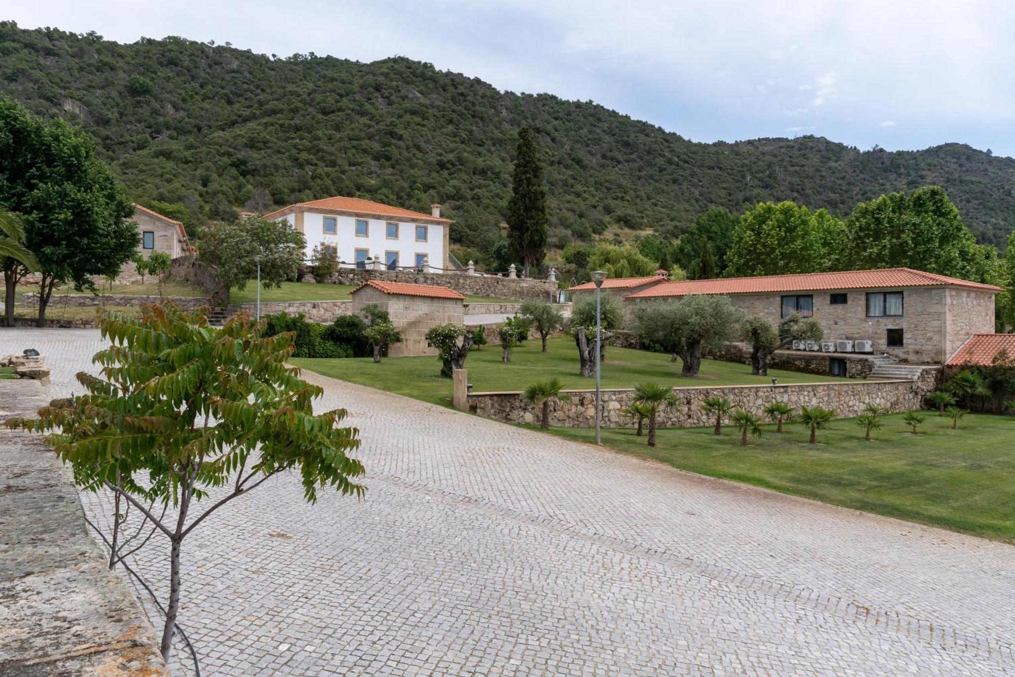 Quinta Da Terrincha Guest House Torre De Moncorvo Exterior foto